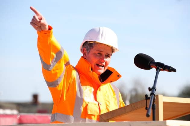 Ministerin Dr. Lydia Hüskens (Ministerin für Infrastruktur und Digitales des Landes Sachsen-Anhalt) - Am 03.05.2023 findet die sogenannte Brückenhochzeit der Kaiser-Otto-Brücke mit dem finalen Lückenschluss der neuen Pylonenbrücke über die Alte Elbe in Magdeburg (Sachsen Anhalt) statt. *** Minister Dr Lydia Hüskens Minister for Infrastructure and Digital of the State of Saxony Anhalt On 03 05 2023, the so-called bridge wedding of the Kaiser Otto Bridge with the final gap closure of the new pylon bridge over the Old Elbe in Magdeburg Saxony Anhalt takes place