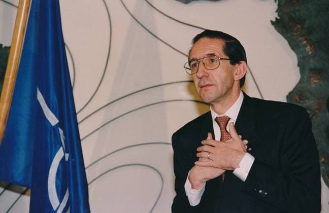 File photo from 1995 --- Willy Claes, NATO Generalsekretär -- Secretary general of the NATO *** File photo from 1995 Willy Claes, NATO Secretary general Secretary general of the NATO