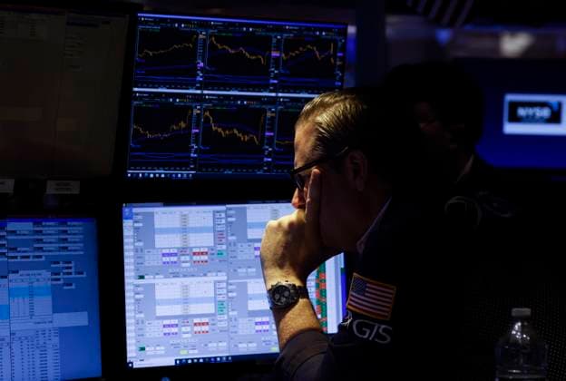 News Bilder des Tages Traders work on the floor of the New York Stock Exchange on Wall Street in New York City on Wednesday, July 19, 2023. The Dow Jones Industrial Average is on track for its longest winning streak in nearly four years.  NYP20230719128 JohnxAngelillo