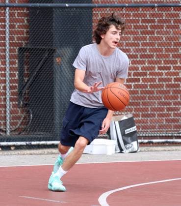 Adam Sandler and Timothee Chalamet Playing Basketball - NYC Actors Adam Sandler and Timothee Chalamet are playing basketball together with some friends in Soho, New York City, NY USA on July 20, 2023. Photo by Dylan Travis ABACAPRESS.COM New York City NY United States  Copyright: xDylanxTravis ABACAx 861442_038 DylanxTravis ABACAx 861442_038 