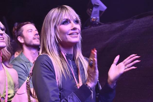 45. CSD, Christopher Street Day Heidi Klum am Rande der Bühne im Bühnengraben beim 45. CSD Pride Umzugs, Christopher Street Day in Berlin 22.07.2023 *** 45 CSD, Christopher Street Day Heidi Klum on the edge of the stage in the pit at the 45 CSD Pride parade, Christopher Street Day in Berlin 22 07 2023 Photopress Mueller