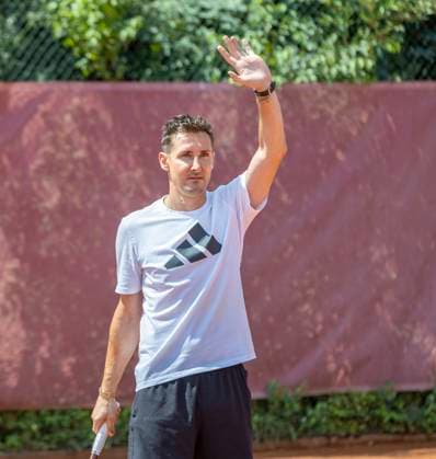 Miroslav Klose Charity Benefiz-Tennis-Doppelturnier für Münchner Herz im Sportpark Beutelstahl in München Datum: 23.07.2023