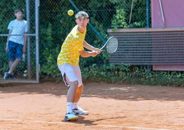 Noa Klose (18) Sohn von Miroslav Klose Charity Benefiz-Tennis-Doppelturnier für Münchner Herz im Sportpark Beutelstahl in München Datum: 23.07.2023