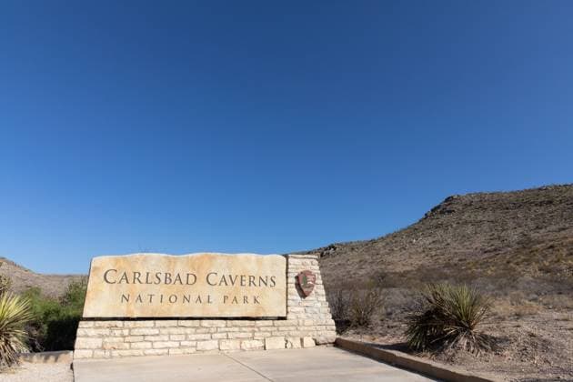 Carlsbad Caverns National Park Entrance Sign Whites City, New Mexico, United States R_KEWARG2208086B-1019563-01