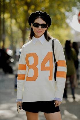 PFW - Street Style Street style, arriving at Miu Miu Spring Summer 2023 show, held at Palais d Iena, Paris, France, on October 4, 2022. Photo by Marie-Paola Bertrand-Hillion ABACAPRESS.COM Paris France  Copyright: xBertrand-HillionxMarie-Paola ABACAx 831458_204 Bertrand-HillionxMarie-Paola ABACAx 831458_204 