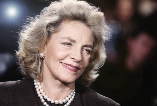 American Actress Lauren Bacall American actress Lauren Bacall on the set of talk show Etoiles Palace in October 1990 in Paris, France. Photo by Pascal Baril ABACAPRESS.COM Paris France  Copyright: xBarilxPascal ABACAx 834639_002 BarilxPascal ABACAx 834639_002 