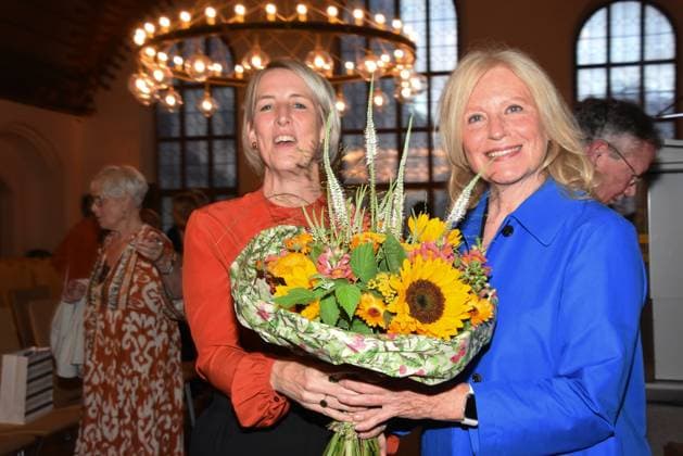Katrin Habenschaden Buergermeisterin Maren Kroymann Schauspielerin Kabarettistin Preistraegerin Muenchen 25.07.2023 Marienplatz Altes Rathaus Dieter-Hildebrandt-Preis 2023 Verleihung . Muenchen