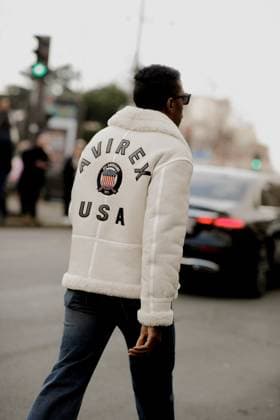 PFW - Street Style Street style, arriving at Loewe Fall-Winter 2023-2024 Menswear show, held at Tennis Club de Paris, Paris, France, on January 21st, 2023. Photo by Marie-Paola Bertrand-Hillion ABACAPRESS.COM Paris France  Copyright: xBertrand-HillionxMarie-Paola ABACAx 842817_049 Bertrand-HillionxMarie-Paola ABACAx 842817_049 