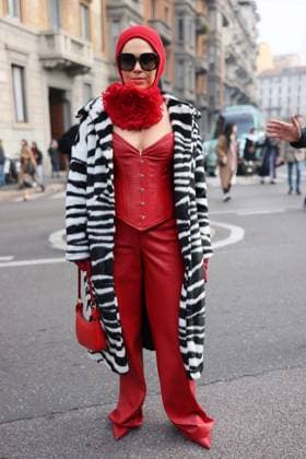 MFW - Max Mara Arrivals Guest arrives to Max Mara fashion show during Milan Fashion Week Fall-Winter 2023-24, Milan, Italy, February 23, 2023. Photo by Marco Piovanotto ABACAPRESS.COM Milan Italy  Copyright: xPiovanottoxMarco ABACAx 843473_019 PiovanottoxMarco ABACAx 843473_019 