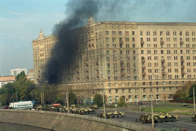 Moscow, Russia. The view shows armoured vehicles on Krasnopresnenskaya Embankment and military units participating in the storming of the House of Soviets of the Russian Federation on the side of the Russian president within a standoff between the Supreme Soviet of the Russian Federation and Russian President Boris Yeltsin. Alexander Chumichev TASS  17410184