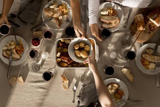 Ansicht von oben köstliche Thanksgiving Mahlzeit. Auflösung und hohe Qualität schönes Foto *** View from above delicious Thanksgiving Meal Resolution and high Quality Beautiful Photo Copyright: imageBROKER OleksandrxLatkun ibxole09443439.jpg
