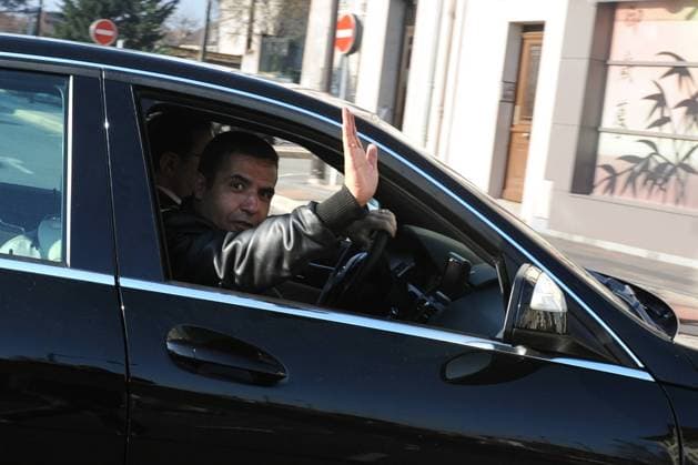 Cheb Mami leaving the prison - Melun Cheb Mami leaving the prison of Melun, France on March 23, 2011. Cheb Mami has been sentenced on July 3, 2009, by the court of Bobigny to 5 years in prison for assault on his ex-girlfriend and attempted forced abortion. Photo by ABACAPRESS.COM  Copyright: xABACAx 268348_017 ABACAx 268348_017 