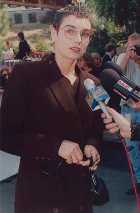 Sinead O™Connor Los Angeles.CA.USA. Sinead O™Connor 10th Annual MTV Video Music Awards. 2nd September 1993. ReCaptioned 28.07.2023. following Sinead O™Connor™s sudden death. LMK30-SLIB170323-003 