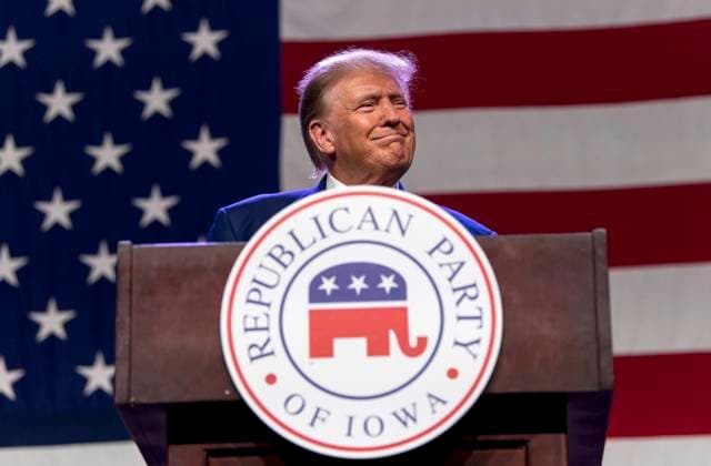 News Themen der Woche KW30 News Bilder des Tages July 28, 2023 - Des Moines, Iowa, USA - DONALD TRUMP speaks at the Iowa Republican Party s 2023 Lincoln Dinner cattle call for potential 2024 presidential candidates. Des Moines USA - ZUMAce6_ 20230728_zaf_ce6_005 Copyright: xBrianxCahnx