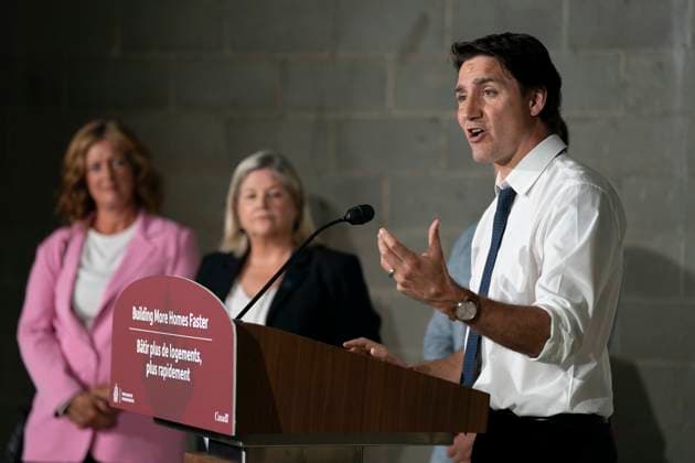 July 31, 2023, Hamilton, Ont, CAN: Prime Minister Justin Trudeau speaks during a visit to an apartment complex under construction in Hamilton, Ont., Monday, July 31, 2023. He was joined today by the Mayor of Hamilton, Andrea Horwath, to announce a joint investment of nearly $64 million from the Government of Canada and the City of Hamilton to build and repair 214 homes for families in the city. Hamilton CAN  - ZUMAc35_ 20230731_zaf_c35_067 Copyright: xPeterxPowerx