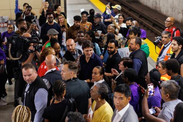 August 1, 2023, TORONTO, ON, CANADA: Canadian Prime Minister Justin Trudeau greets admirers inside a transit station in Toronto, during the Underground Freedom Train Ride in Toronto, an event commemorating the abolition of slavery in the British Empire, Tuesday, Aug. 1, 2023. TORONTO CANADA  - ZUMAc35_ 20230801_zaf_c35_007 Copyright: xColexBurstonx