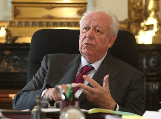 Mayor of Marseille Jean-Claude Gaudin in his office - Marseille Mayor of Marseille Jean-Claude Gaudin in his office in Marseille, France, on January 31, 2008. Photo Philippe Laurenson ABACAPRESS.COM Marseille France  Copyright: xLaurensonxPhilippe ABACAx 146812_01 LaurensonxPhilippe ABACAx 146812_01 