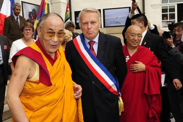 Jean-Marc Ayrault meets the Dalai Lama in Nantes Mayor of Nantes Jean-Marc Ayrault receives the exiled Tibetan spiritual guide, the Dalai Lama at the townhall in Nantes, western France on August 18, 2008. The 73-year-old Tibetan spiritual guide flew into Paris on August 11 for the 12-day visit at the height of the Beijing Olympics, having shelved plans to meet President Nicolas Sarkozy for fear of angering China. Photo by Regis Routier Ville de Nantes ABACAPRESS.COM Nantes Loire-Atlantique France  Copyright: xABACAx 161168_04 ABACAx 161168_04 