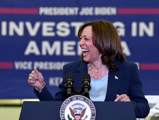 News Themen der Woche KW31 News Bilder des Tages August 3, 2023, Pleasant Prairie, Wisconsin, USA: VICE PRESIDENT KAMALA HARRIS announces Thursday August 3, 2023 at the Sanmina Corporation in Pleasant Prairies, Kenosha County, Wisconsin that in 2024 Nokia will become the first telecom company to manufacture broadband electronic products in America. Up to 2090 jobs will be added at Sanmina, as part of the Biden-Harris Administration initiative to invest in high speed internet. Nokia will manufacture broadband network products for the Broadband Equity, Access, and Deployment (BEAD) program. Pleasant Prairie USA - ZUMAh154 20230803_znp_h154_001 Copyright: xMarkxHertzbergx