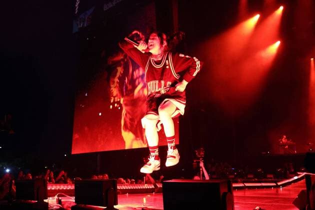 Entertainment Bilder des Tages August 4, 2023: Billie Eilish performs at Lollapalooza in Chicago s Grant Park on Aug. 3, 2023. - ZUMAm67_ 20230804_zaf_m67_003 Copyright: xTerrencexAntonioxJamesx