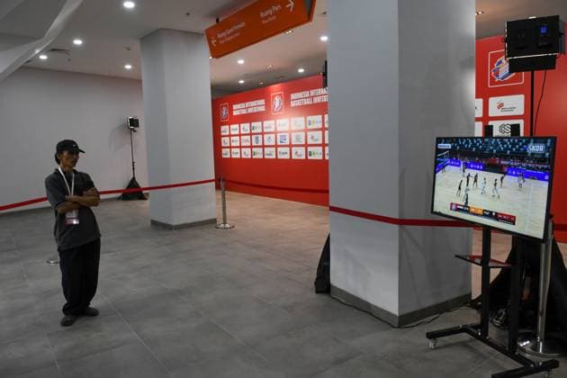 FIBA World Cup 2023 Stadium in Indonesia Officers watched the basketball game from the monitor screen in Indonesia Arena basketball stadium in Jakarta, Friday 4 August 2023. The Indonesian government has prepared the Indonesia Arena basketball stadium as a center for the 2023 Basketball World Cup or FIBA ‹‹World Cup which will be held in Jakarta from 25 August to 10 September 2023. Indonesia will host several matches in Group G and Group H. Apart from Indonesia, the 2023 FIBA ‹‹World Cup also chose the Philippines and Japan as hosts.  Copyright: xMuchlisxAkbarx xOpnxImagesx
