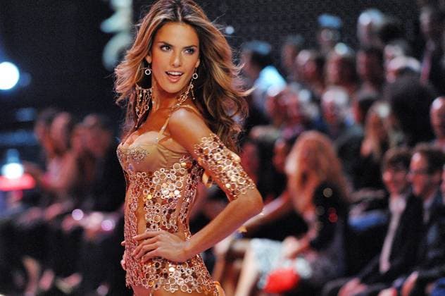 Alessandra Ambrosio Hangs Up Her Wings File photo : Alessandra Ambrosio walks down the runway during the 11th Victoria s Secret Fashion Show held at the Kodak Theatre on Hollywood Boulevard in Los Angeles, CA, USA November 16, 2006. The 36-year-old supermodel announced her retirement from the Victoria s Secret Fashion Show earlier this week after her 17th - and final - walk down the runway for the seductive brand in Shanghai, China, on Monday. Photo by Lionel Hahn ABACAPRESS.COM Los Angeles CA  Copyright: xHahnxLionel ABACAx 110182_27 HahnxLionel ABACAx 110182_27