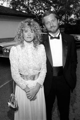 **FILE PHOTO** Sharon Farrell Has Passed Away. Sharon Farrell and Dale Trevillion seen arriving to a party at Jerry Buss newly-purchased Pickfair mansion in Beverly Hills, California on June 17, 1981. Copyright: xRalphxDominguez MediaPunchx