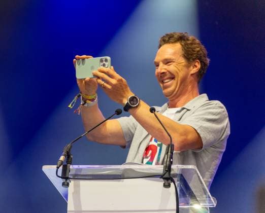 Benedict Cumberbatch at Wilderness Festival 2023 Benedict Cumberbatch reads Letters Live and films the audience singing Happy Birthday to his mother at Wilderness Festival, Cornbury Park, Oxfordshire, UK, 05 August 2023, Credit:Mark Anton-Smith Avalon  Copyright: xMarkxAnton-Smithx xAvalonx 0794576176