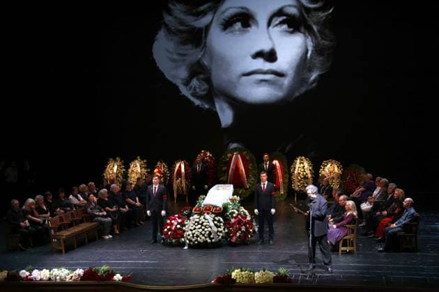 Bilder des Jahres 2023, Entertainment 08 August Entertainment Themen der Woche KW32 News Bilder des Tages RUSSIA, MOSCOW - AUGUST 7, 2023: A farewell ceremony for actress Irina Miroshnichenko at the Chekhov Moscow Art Drama Theatre. Irina Miroshnichenko died on 3 August aged 81. Artyom Geodakyan TASS  60929517