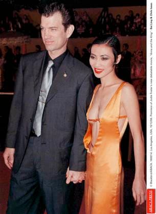 16097 04 Blackbird ABACA. 16097-4. Los Angeles, USA, 15 12 99. Premiere of Jodie Foster s new debatable movie, Anna and the King : Bai Ling & Chris Isaac.  Copyright: xBlackbird ABACAx 16097_04 Blackbird ABACAx 16097_04