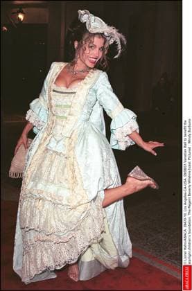 28470 10 Lionel Hahn ABACA. 28470-10. Los Angeles-CA-USA. 09 08 01.Venetian Ball to benefit the starlight children s foundation. The Regent Beverly Wilshire hotel. Pictured : Mindy Burbano  Copyright: xHahnxLionel ABACAx 28470_10 HahnxLionel ABACAx 28470_10
