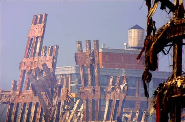 28862 03 ABACA. 28862-3. New York City-NY-USA. 23 09 01. The World Trade Center Towers 2.  Copyright: xHahnxLionel ABACAx 28862_03 HahnxLionel ABACAx 28862_03