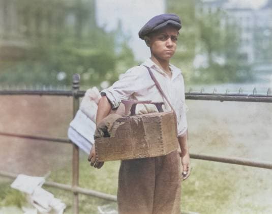 Young Boy working as Bootblack, City Hall Park, New York City, New York, USA, Lewis Hine, 1924  Copyright: xCircaxImagesx ghi-circa01300