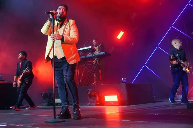August 9, 2023, Sitges, Spain: Spanish singer Antonio Orozco performs live on stage at Festival Jardins de Terramar in Sitges. Sitges Spain - ZUMAs197 20230809_aaa_s197_128 Copyright: xRamonxCostax