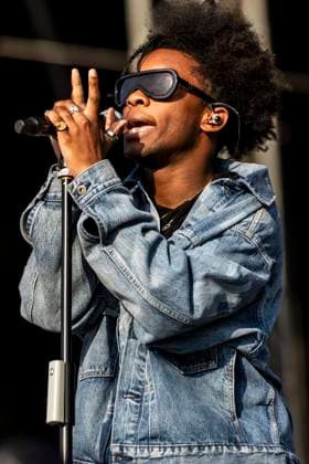 D4vd Performs In Florence Italy FLORENCE, ITALY - JUNE 18: D4vd performs at Firenze Rocks 2023 on June 18, 2023 in Florence, Italy. Florence Florence Italy  Copyright: xRobertoxFiniziox originalFilename: finizio-d4vdperf230618_npBbD.jpg