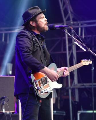 Lakefest 2023 Thursday, Eastnor Castle, Herefordshire, UK Gaz Coombes performs at Eastnor Castle, Herefordshire, UK, Credit:Jules Annan Avalon  Copyright: xJulesxAnnanx xAvalonx 0795995081