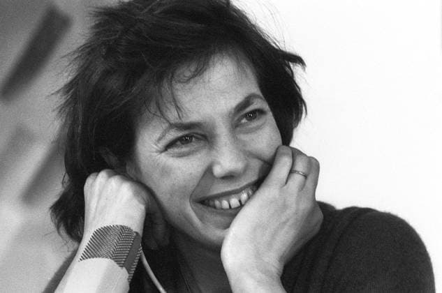Jane Birkin (Schauspielerin) 02 88 köh Jane Birkin auf der Berlinale im Februar 1988 Internationale Filmfestspiele Berlin Filmfestival Großbritannien Britin britische englisch englische Frankreich französisch französische Frau Schauspiel Kino Spielfilm Sängerin french english british actress quer Porträt lächelnd aufstützend aufgestützt sw *** Jane Birkin actress 02 88 köh Jane Birkin at the Berlinale in February 1988 International Film Festival Berlin Film Festival Great Britain British English France French French woman acting cinema feature film singer french english british actress cross portrait smiling propped up sw