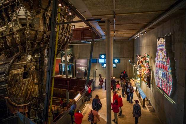 Sweden, Stockholm, Djurgarden, Vasamuseet, museum containing a 17th century ship, The Vasa, that sank in Stockholm harbor and that was raised in the 1960 s, visitors  Copyright: xWalterxBibikowx x EU28 WBI0267