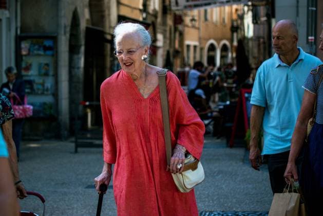 Queen Margrethe Visits Cahors Market Queen Margrethe II of Denmark visits market of Cahors, during her vacances at Cayx Castle, residence of the Danish Royal Family, in the Lot department, France, on August 12, 2023. Photo by Denis Prezat ABACAPRESS.COM Cahors Occitanie France  Copyright: xPrezatxDenis ABACAx 863785_008 PrezatxDenis ABACAx 863785_008