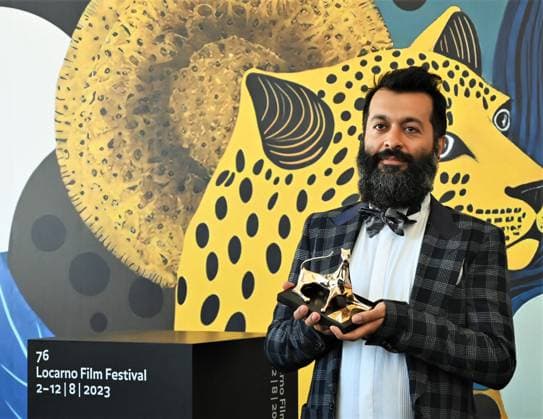 Locarno Film Festival, Preisträger Locarno, Swiss Locarno Film Festival Award 2023 Locarno,Swiss Locarno Film Festival 2023 Award 2023 photocall Golden Leopard 2023 best film Mantagheye bohrani (Critical Zone) by Ali Ahmadzadeh In the photo:Sina Ataeian Dena producer Locarno Swiss -  Copyright: xIPA ABACAx BRIPA20230812_218 IPA ABACAx BRIPA20230812_218