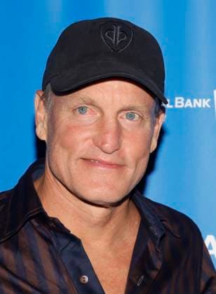 12 August 2023 Hollywood, California - Woody Harrelson. Oceanas 5th Annual Rock Under the Stars event held at Private Residence in Hollywood. Hollywood USA - ZUMAa123 20230812_zaa_a123_101 Copyright: xFSx
