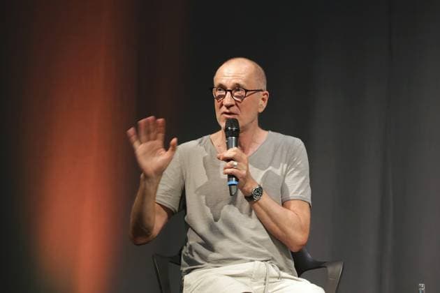 Entertainment Themen der Woche KW33 15.08.2023 Dortmund Den Auftakt zu einer Gesprächsreihe des Ruhr Tourismus und des Deutschen Fußballmuseums gab es im Dortmunder Fußballmuseum. Im Rahmen von Ruhr.Fußball berichten verschieden Akteure Moderatorin Sabine Heinrich, wie sehr der Fußball ihr Leben begleitet und auch ihr künstlerisches Wirken entscheidend geprägt hat. Unter dem Titel Mein Leben in 90 Minuten plauderten Moderatorin Sabine Heinrich und Schauspieler Peter Lohmeyer über sein Leben und seine Liebe zum Fußball. *** 15 08 2023 Dortmund The Ruhr Tourism and the German Football Museum kicked off a series of talks at the Dortmund Football Museum As part of Ruhr Football, various players tell presenter Sabine Heinrich how much soccer has accompanied their live