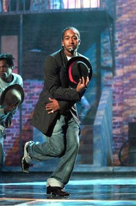 Omarion at the 33rd Annual American Music Awards, Shrine Auditorium in Los Angeles, CA, November 22, 2005.ph: Ron Wolfson Everett Collection (Omarion12356)RWFA004 UW138 PUBLICATIONXNOTxINxCANxCHNxFRAxITAxJPNxNORxPOLxRUSxESPxUKxUSA Copyright: xx RWFA004 UW138 RWFA004_UW138_H