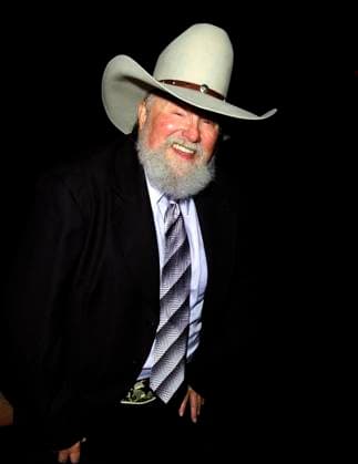 Charlie Daniels at the ACM Awards, 2004. ph: Ron Wolfson Everett Collection (Charlie Daniels)RWFA004 UW322 PUBLICATIONXNOTxINxCANxCHNxFRAxITAxJPNxNORxPOLxRUSxESPxUKxUSA Copyright: xx RWFA004 UW322 RWFA004_UW322_H