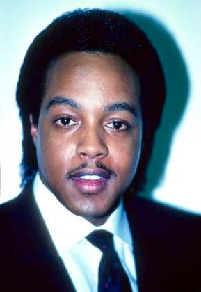 Peabo Bryson backstage at American Bandstand, 1983. ph: Ron Wolfson Everett Collection (Peabo Bryson 1)RWFA004 UW392 PUBLICATIONXNOTxINxCANxCHNxFRAxITAxJPNxNORxPOLxRUSxESPxUKxUSA Copyright: xx RWFA004 UW392 RWFA004_UW392_H