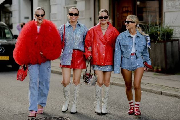 Copenhagen Fashion Week - Street Style Street style, Tin Vcb, Olivia and Alice, and Olivia Anna-Catharina arriving at Rotate Spring-Summer 2024 show, during Copenhagen Fashion Week, Denmark, on August , 2023. Photo by Marie-Paola Bertrand-Hillion ABACAPRESS.COM Copenhagen Denmark  Copyright: xBertrand-HillionxMarie-Paola ABACAx 864343_061 Bertrand-HillionxMarie-Paola ABACAx 864343_061