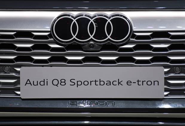 August 18, 2023, Mumbai, Maharashtra, India: Audi logo is displayed on Q8 Sportback e-tron electric car model during the launch of Audi e-tron sportback and suv electric car in Mumbai. Interested customers can book Audi Q8 e-tron electric car on Audi India website and myaudi connect app. Mumbai India - ZUMAs197 20230818_aaa_s197_064 Copyright: xAshishxVaishnavx