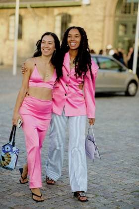 Street style during Copenhagen Fashion Week - Denmark Street style, Nicole Huisman and Fia Hamelijnck arriving at Ganni Spring-Summer 2024 show, during Copenhagen Fashion Week, Denmark, on August 10th, 2023. Photo by Marie-Paola Bertrand-Hillion ABACAPRESS.COM  Copyright: xBertrand-HillionxMarie-Paola ABACAx 864504_071 Bertrand-HillionxMarie-Paola ABACAx 864504_071