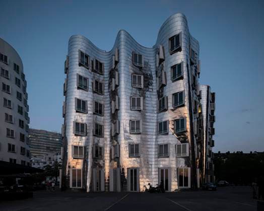 Gehry Bauten, architect Zaha Hadid, Medienhafen, Dusseldorf, North Rhine-Westphalia, Germany, Europe Copyright: BenxPipe 848-2699 RECORD DATE NOT STATED