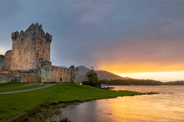 Historic Ross Castle at dusk in Killarney National Park, Ireland  Copyright: xChuckxHaneyx x EU15 CHA0316